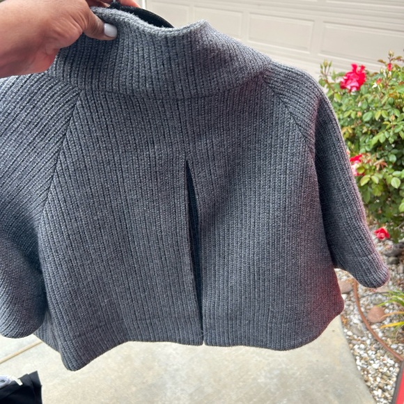 INC Gray Ribbed Knit Cape with Button Closure - Picture 2 of 3